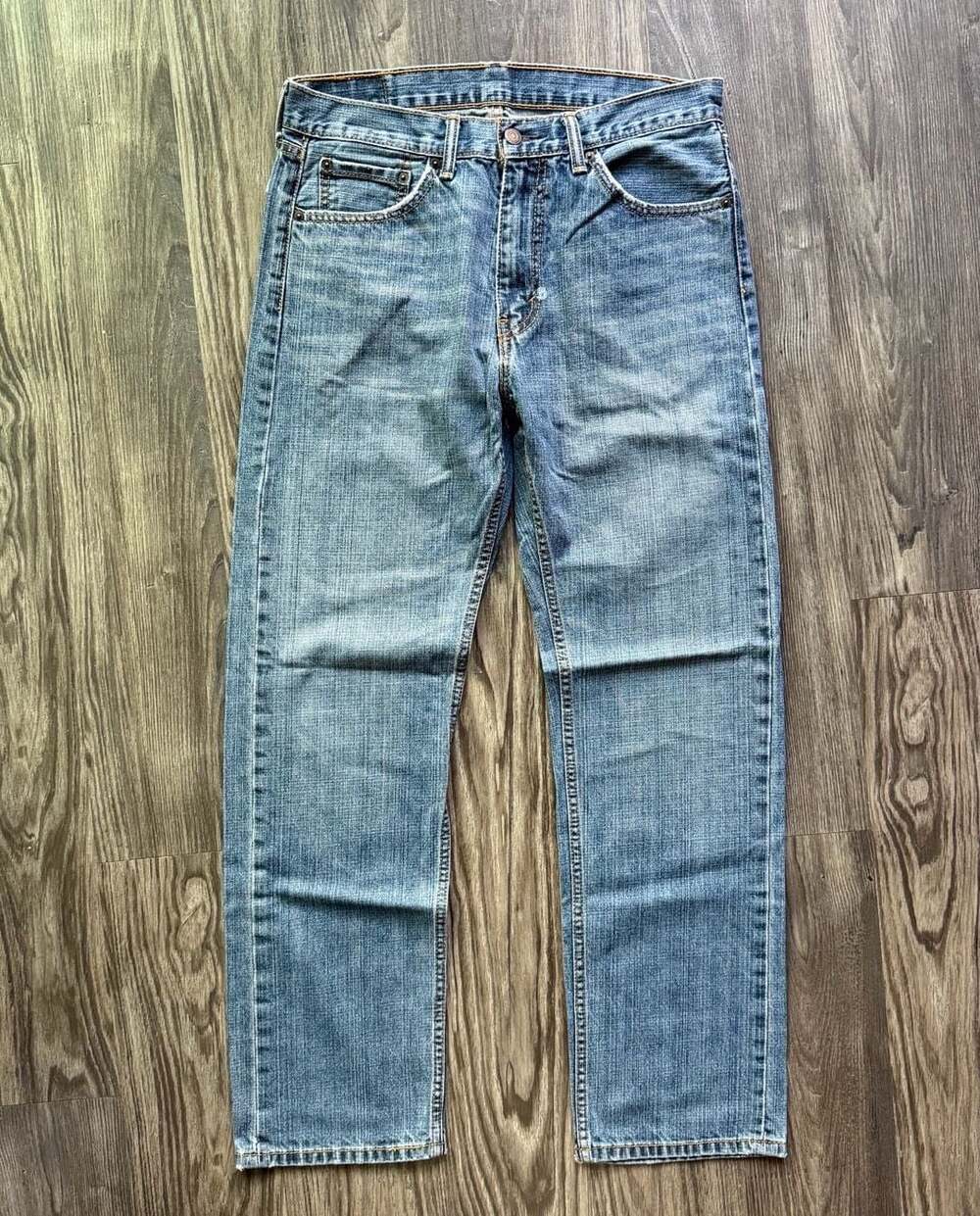 Levi's 505 Regular Fit Jeans Men's 33x32 Medium Wash Blue Denim Pants